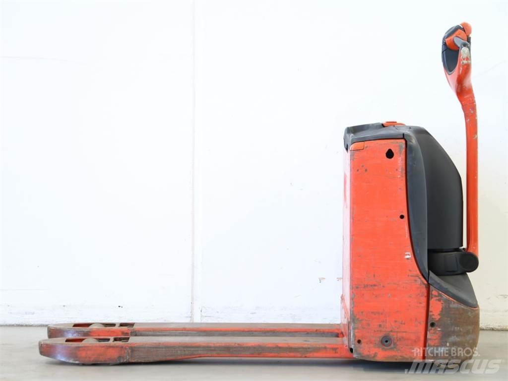 Linde T16/1152 Gyalogkíséretű targonca