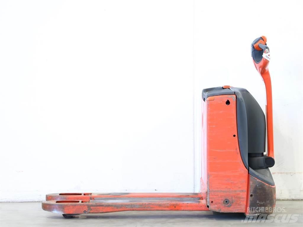 Linde T16/1152 Gyalogkíséretű targonca