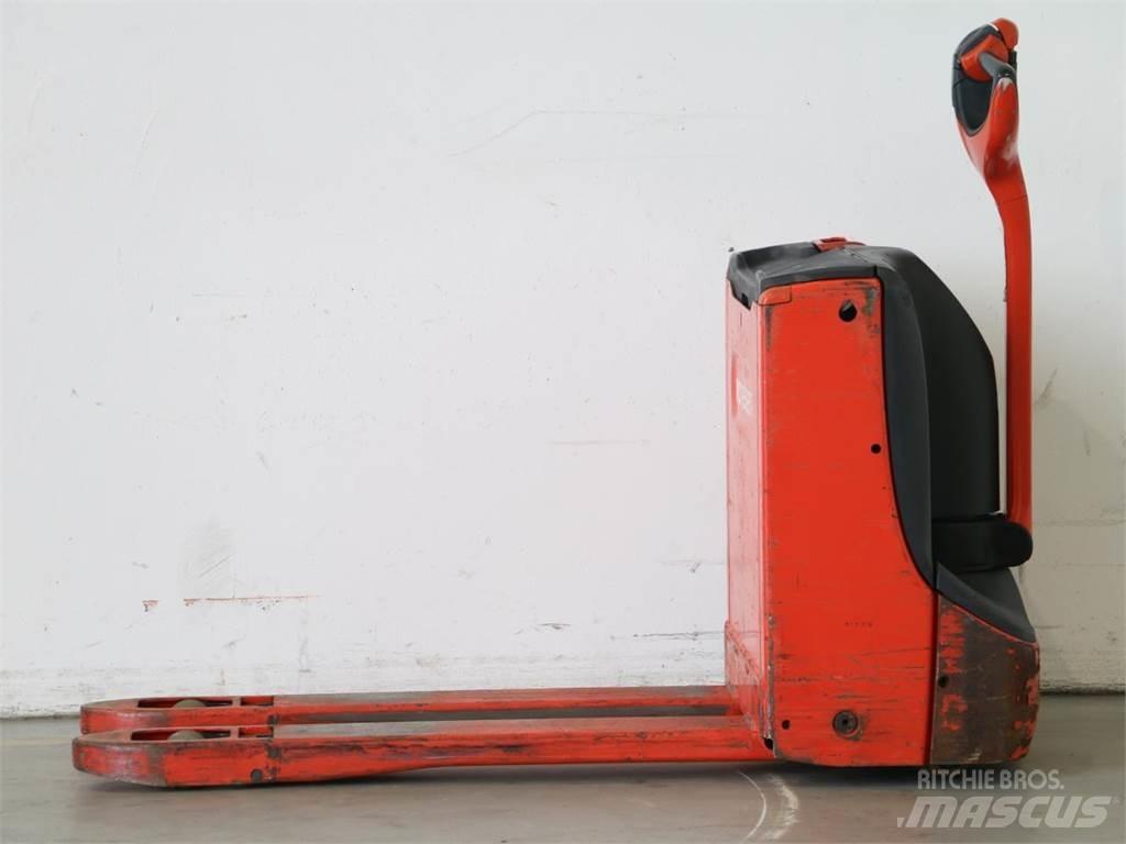 Linde T16/1152 Gyalogkíséretű targonca