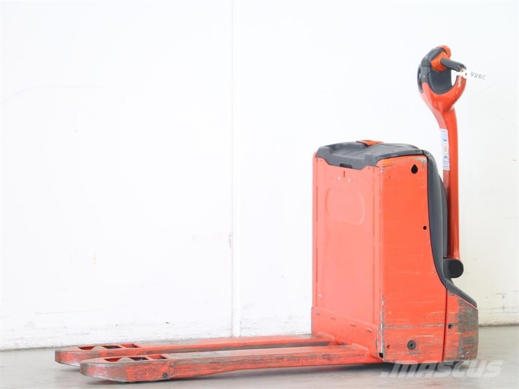 Linde T16/1152 Gyalogkíséretű targonca