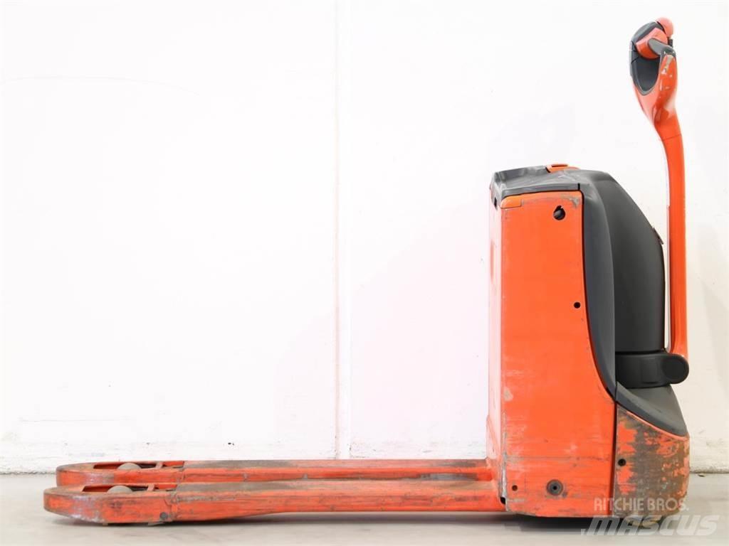 Linde T16/1152 Gyalogkíséretű targonca
