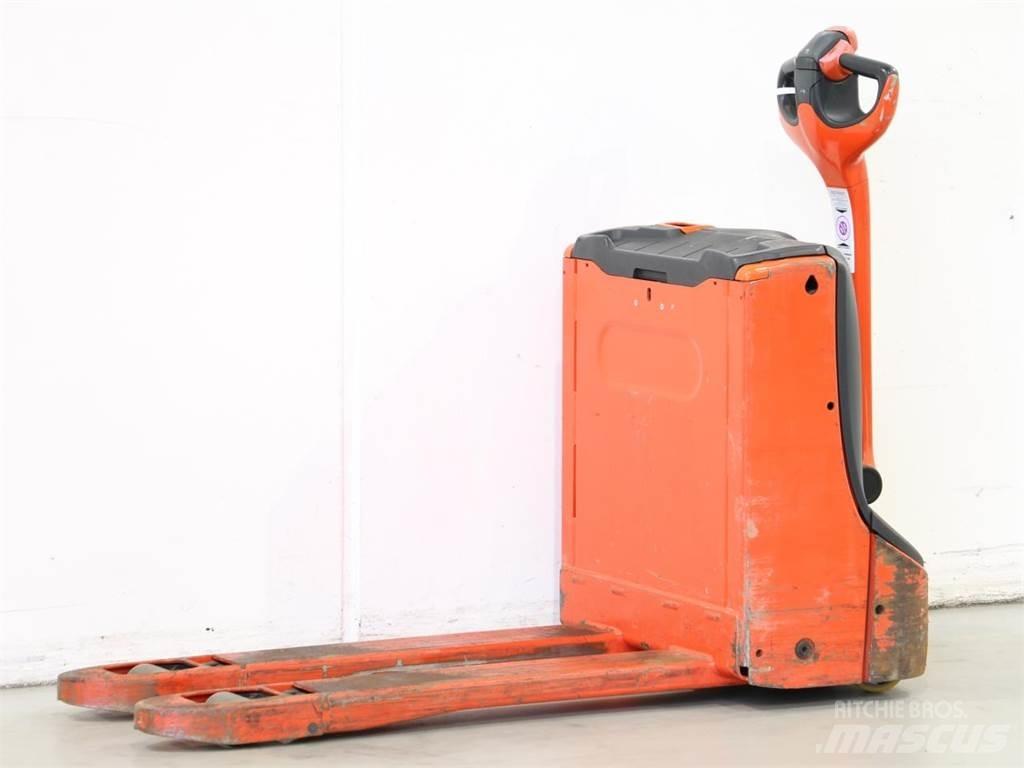 Linde T16/1152 Gyalogkíséretű targonca