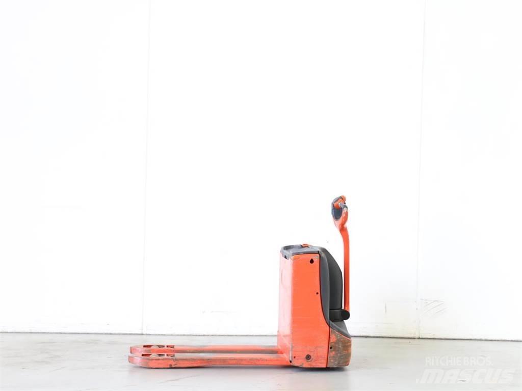 Linde T16/1152 Gyalogkíséretű targonca