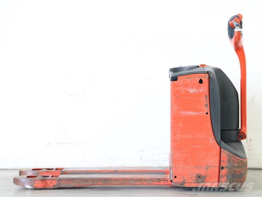 Linde T16/1152 Gyalogkíséretű targonca