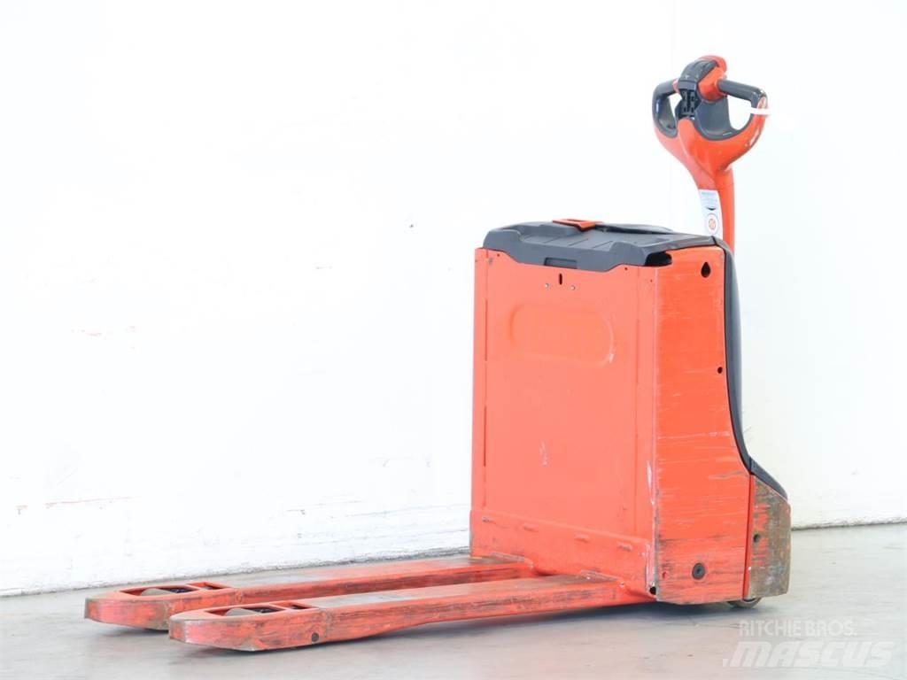 Linde T16/1152 Gyalogkíséretű targonca