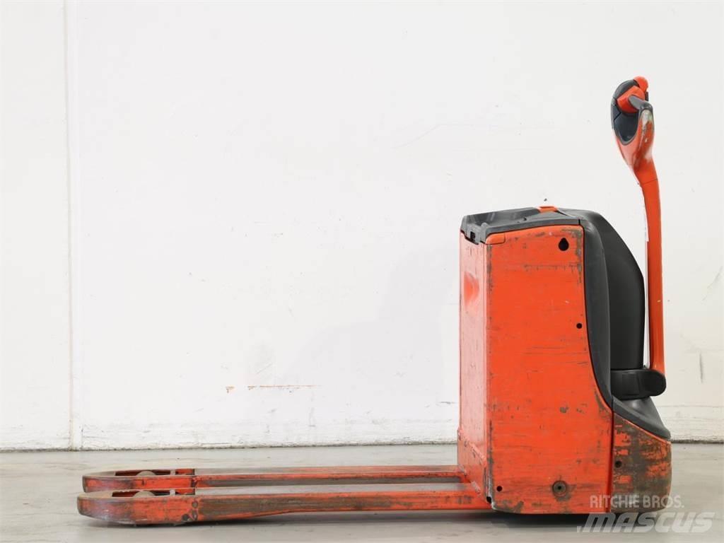 Linde T16/1152 Gyalogkíséretű targonca