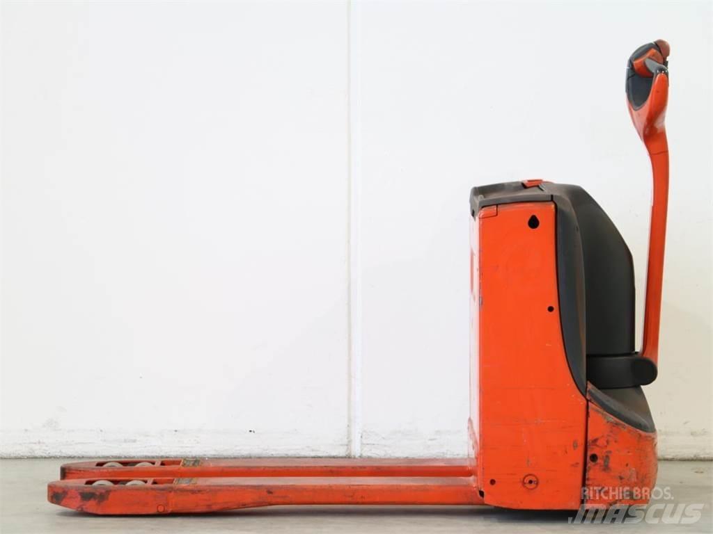 Linde T16/1152 Gyalogkíséretű targonca