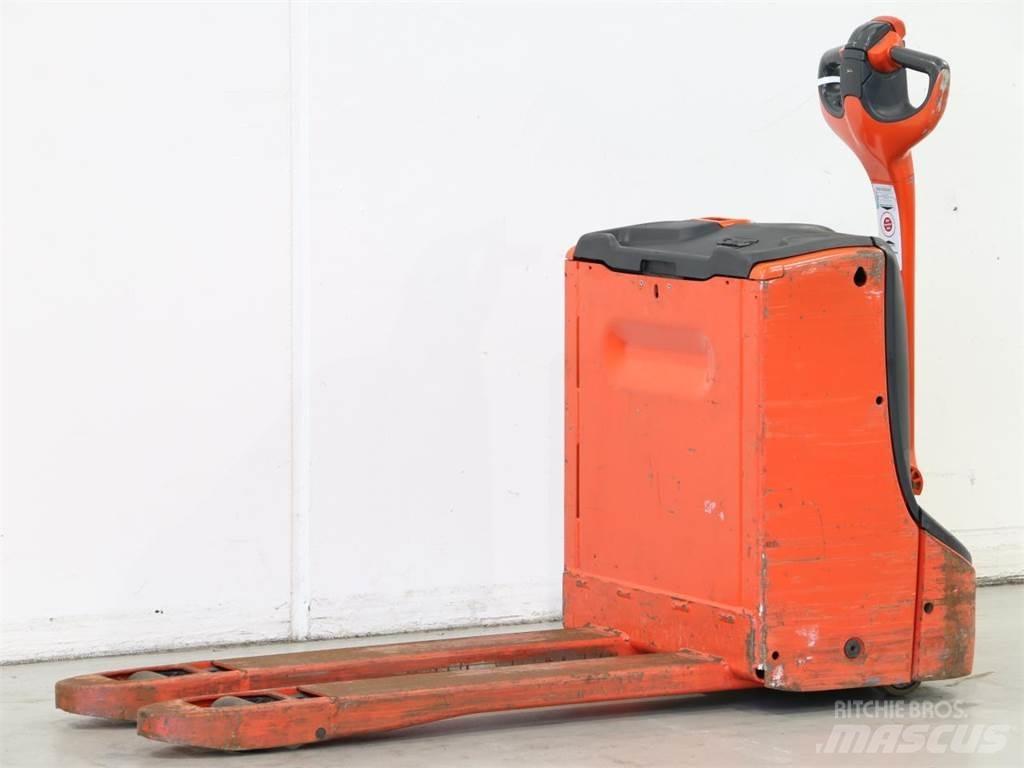 Linde T16/1152 Gyalogkíséretű targonca