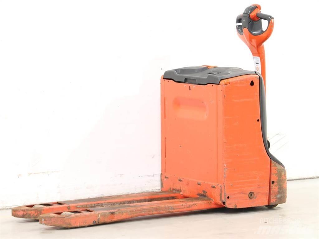 Linde T16/1152 Gyalogkíséretű targonca