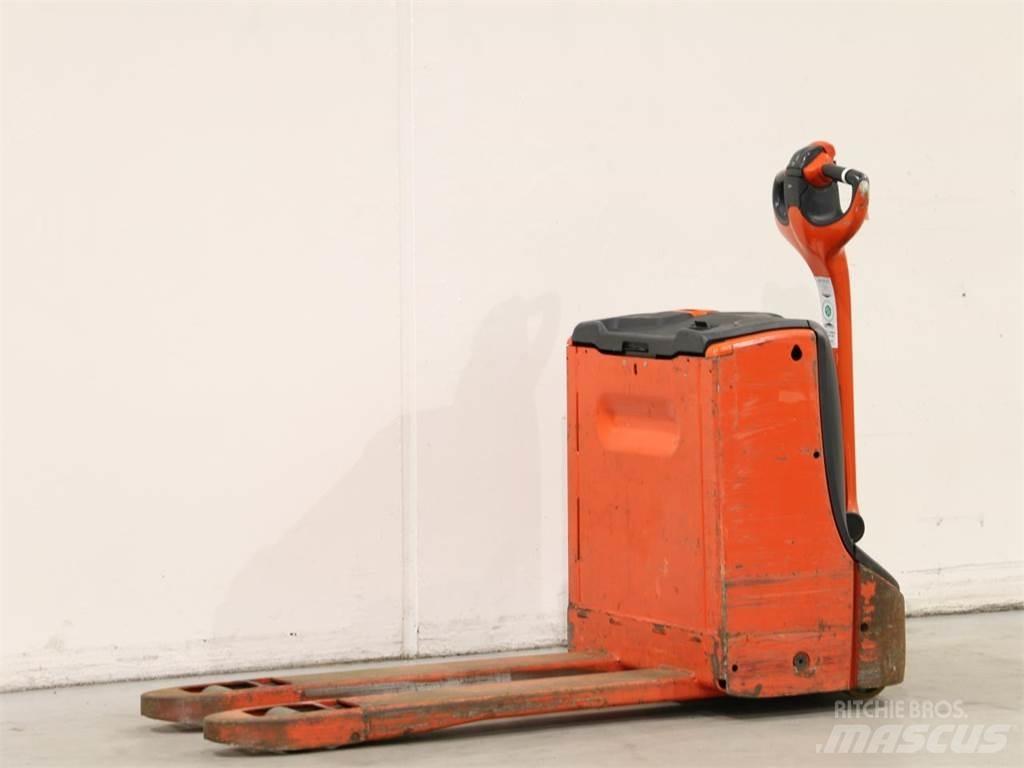Linde T16/1152 Gyalogkíséretű targonca