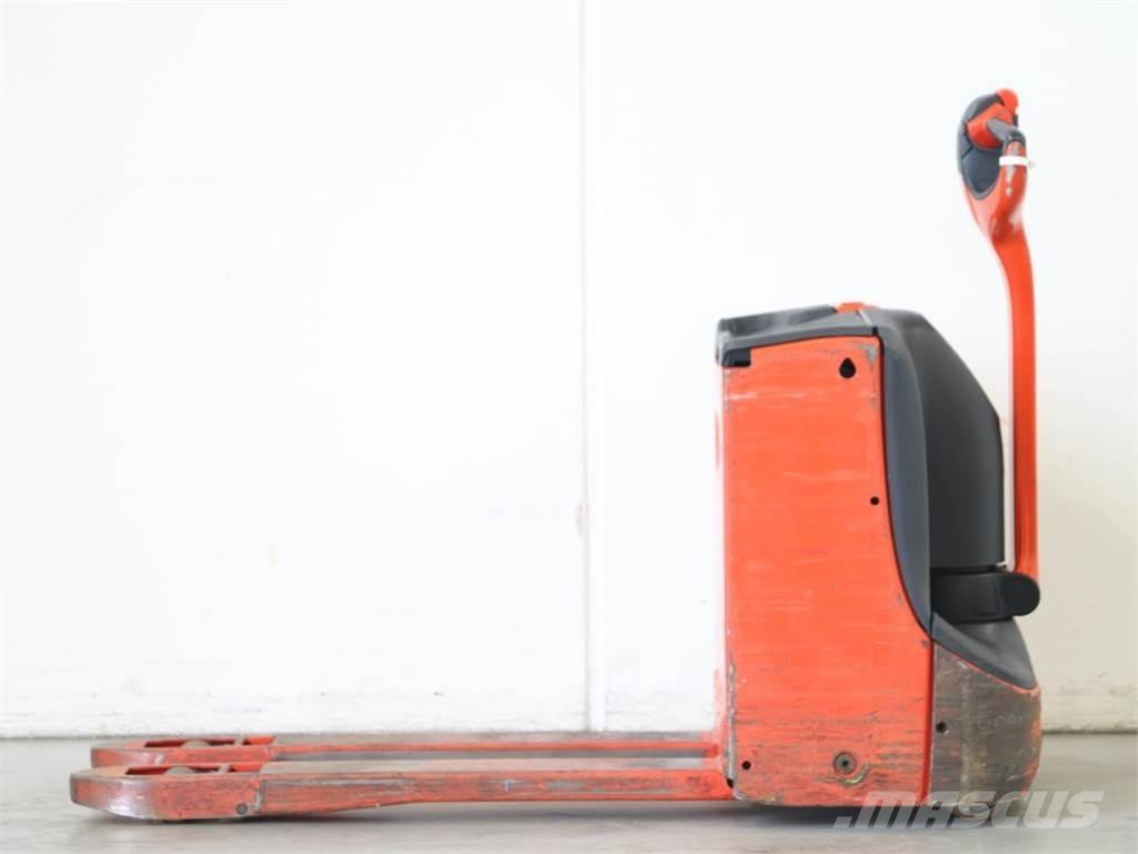 Linde T16/1152 Gyalogkíséretű targonca