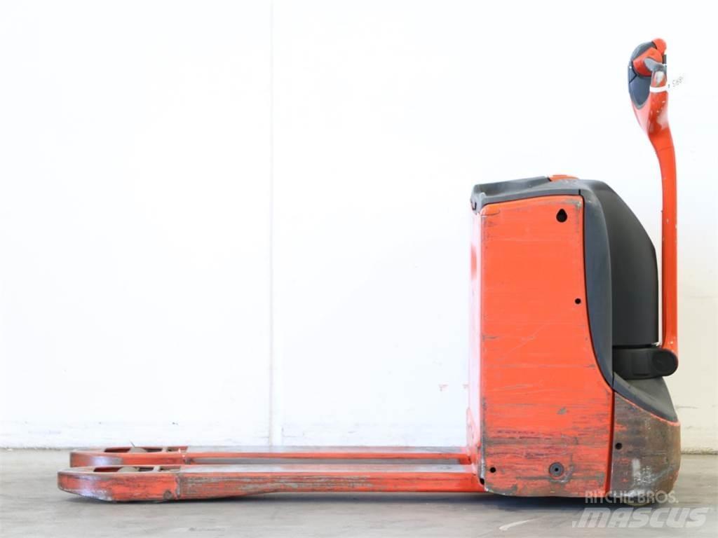 Linde T16/1152 Gyalogkíséretű targonca