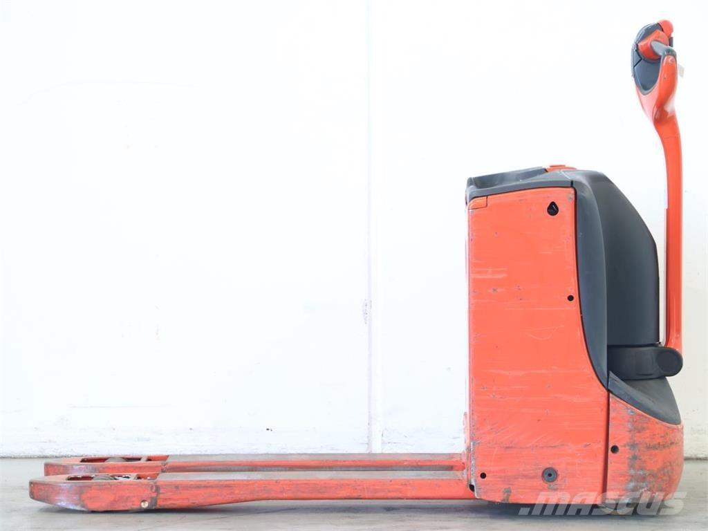 Linde T16/1152 Gyalogkíséretű targonca