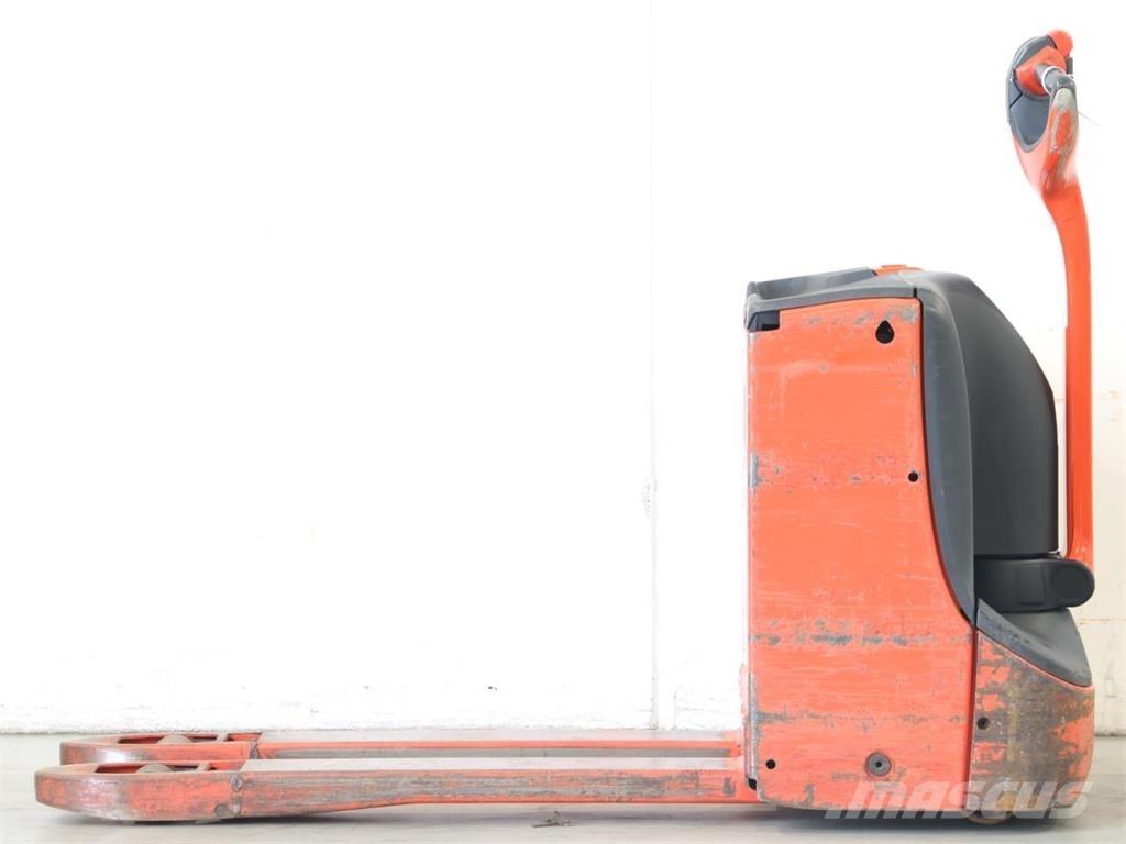 Linde T16/1152 Gyalogkíséretű targonca