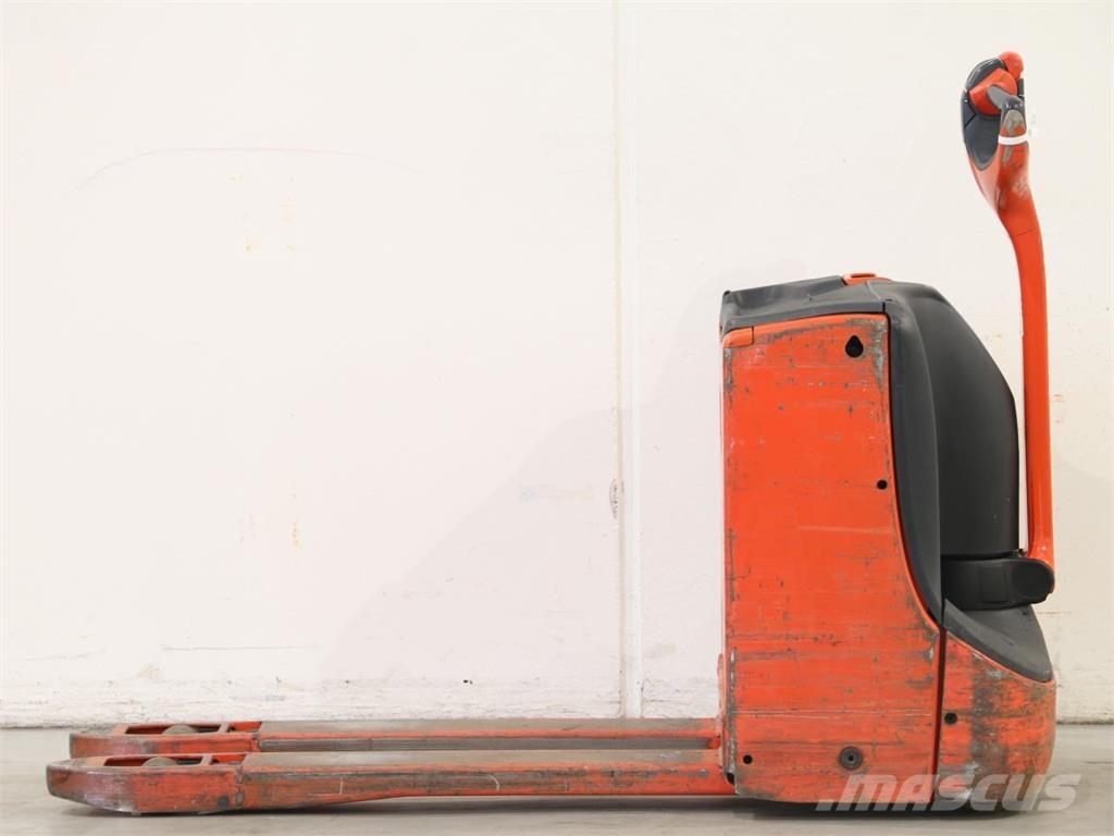 Linde T16/1152 Gyalogkíséretű targonca