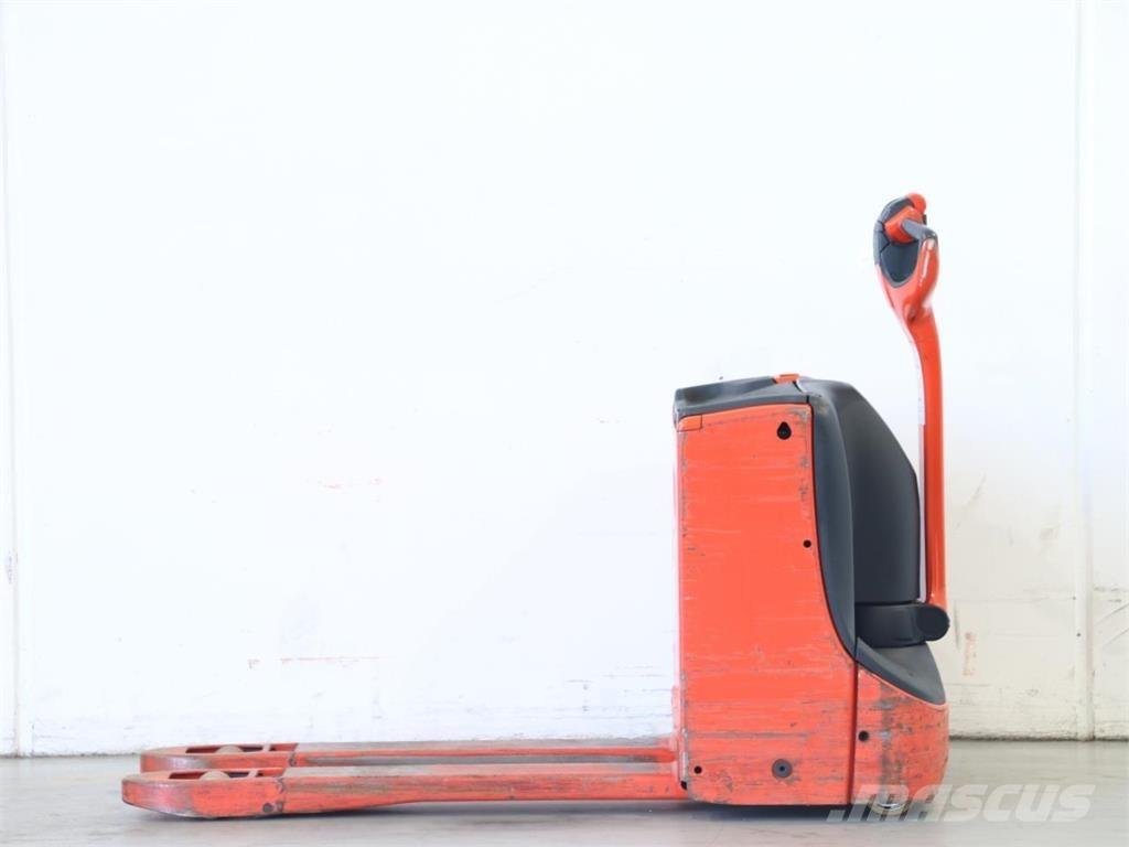 Linde T16/1152 Gyalogkíséretű targonca