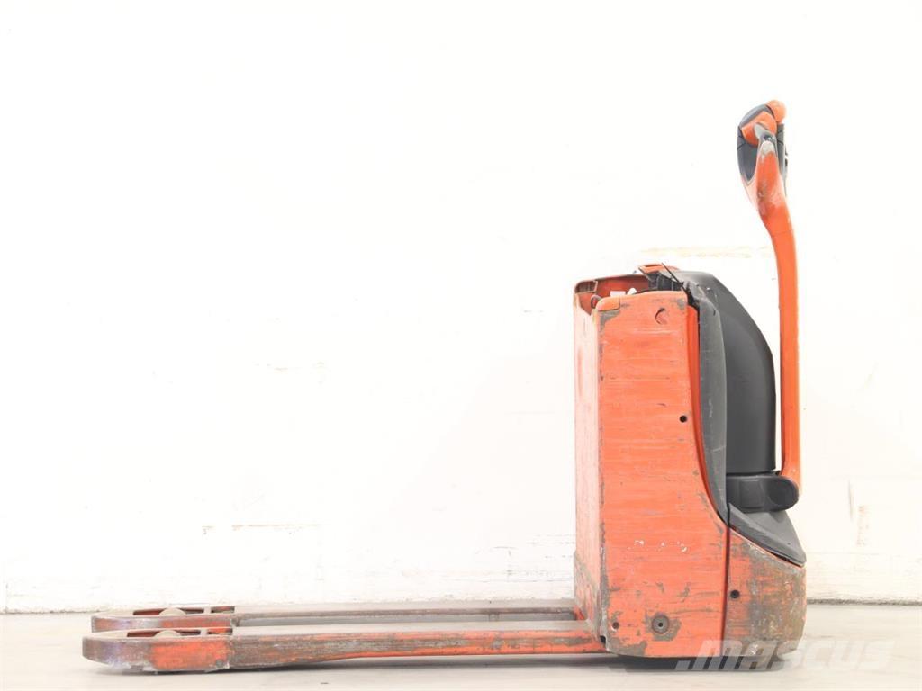 Linde T16/1152 Gyalogkíséretű targonca