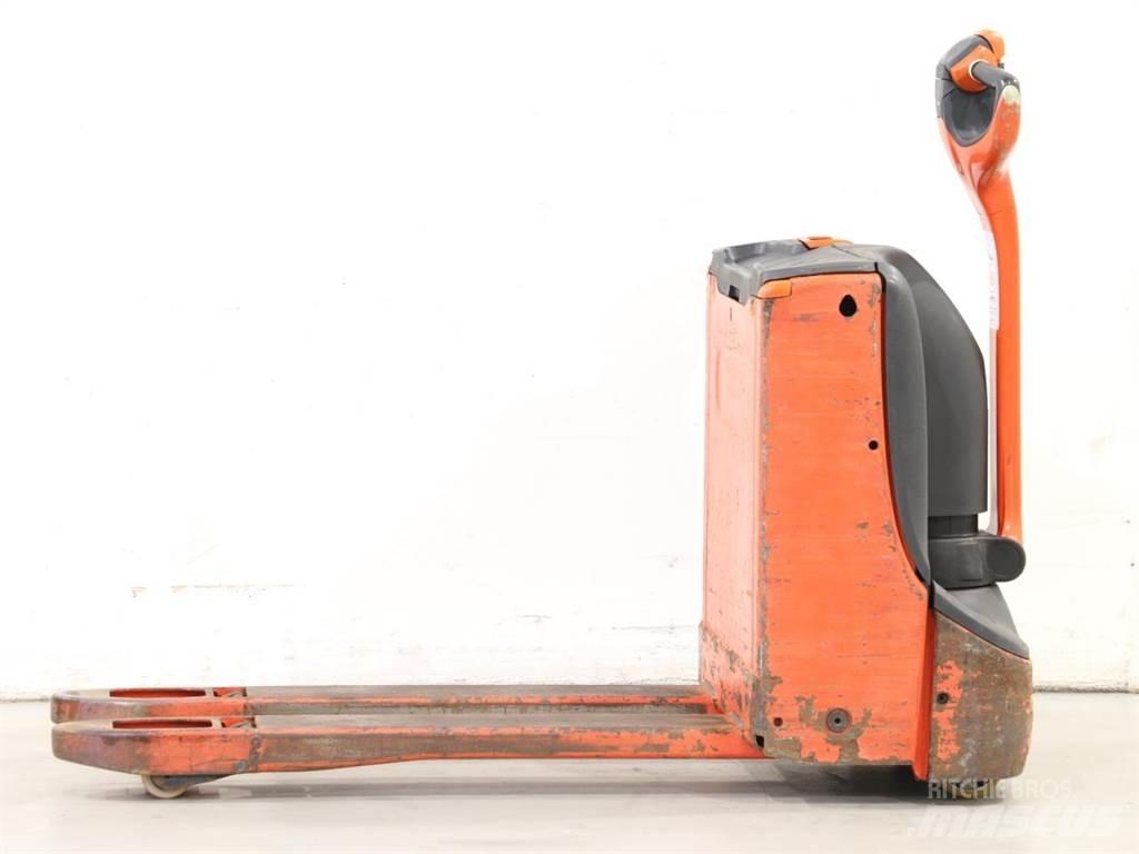 Linde T16/1152 Gyalogkíséretű targonca