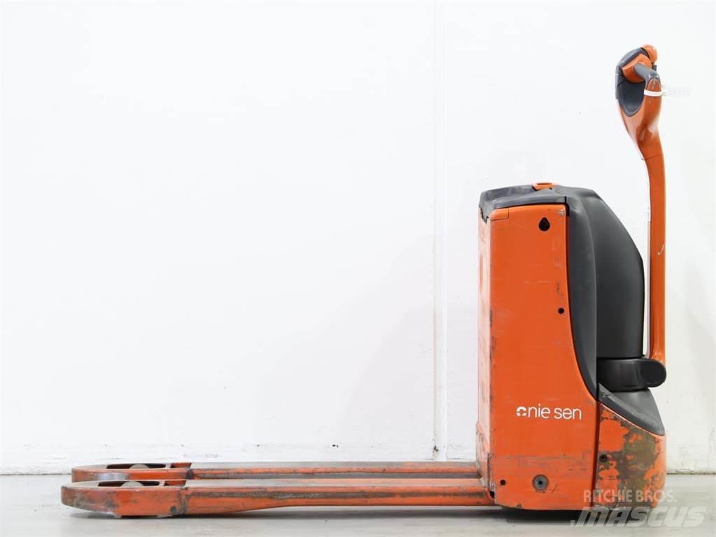 Linde T16/1152-00 Gyalogkíséretű targonca