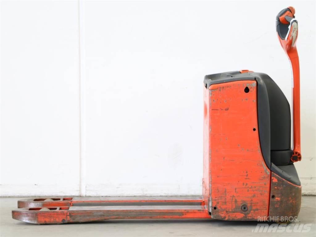 Linde T16/1152-00 Gyalogkíséretű targonca