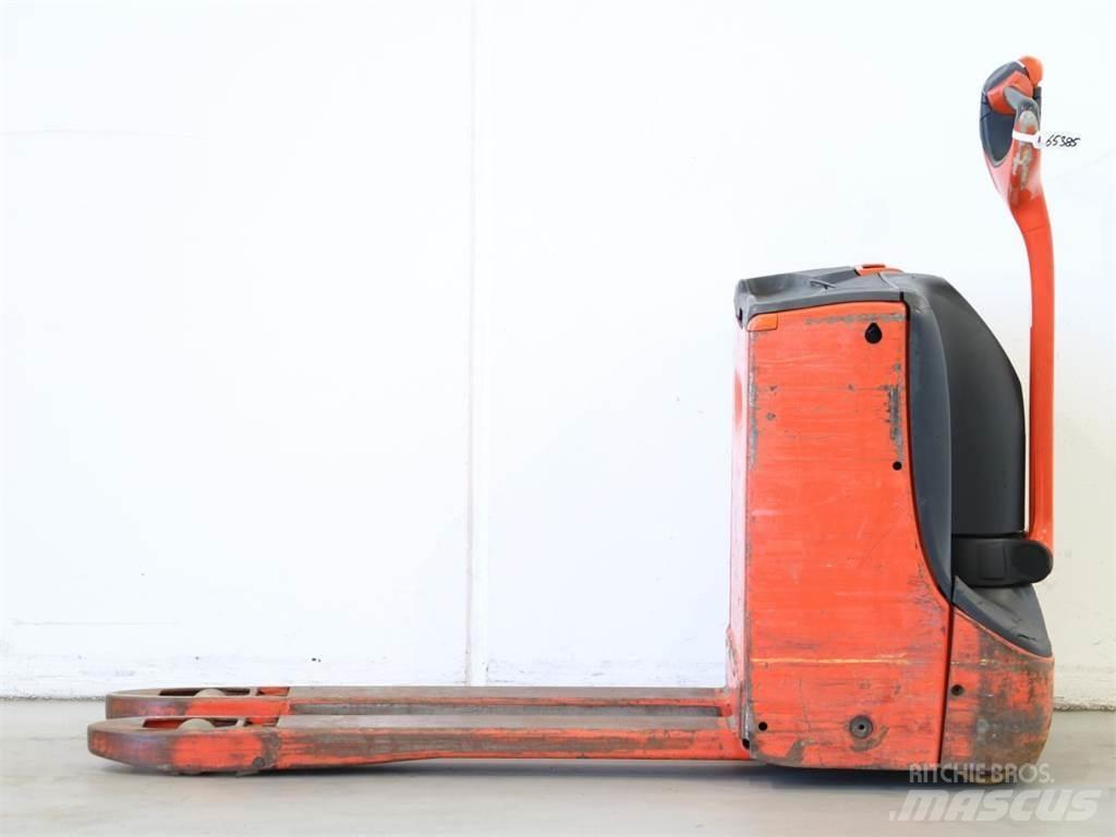 Linde T16/1152-00 Gyalogkíséretű targonca