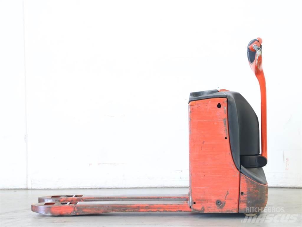 Linde T16/1152-00 Gyalogkíséretű targonca