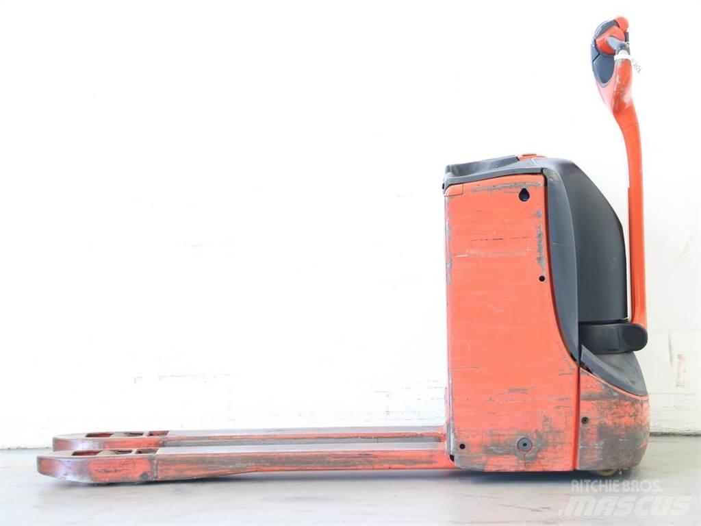 Linde T16/1152-00 Gyalogkíséretű targonca