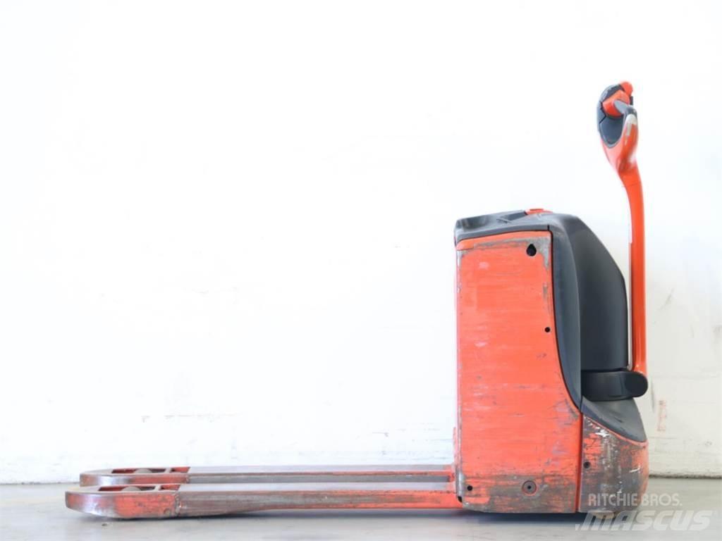 Linde T16/1152-00 Gyalogkíséretű targonca