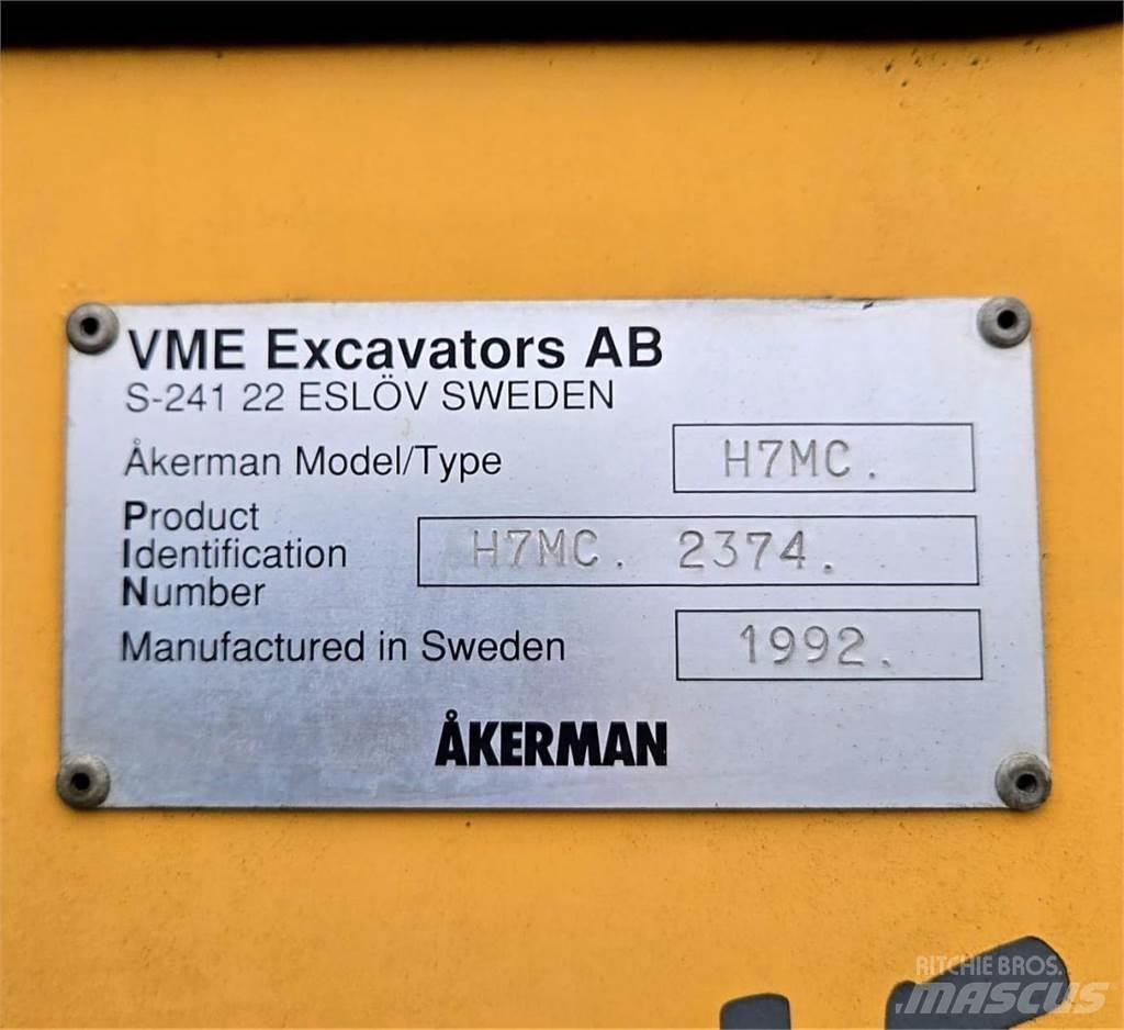 Åkerman H7MCE Gumikerekes kotrók