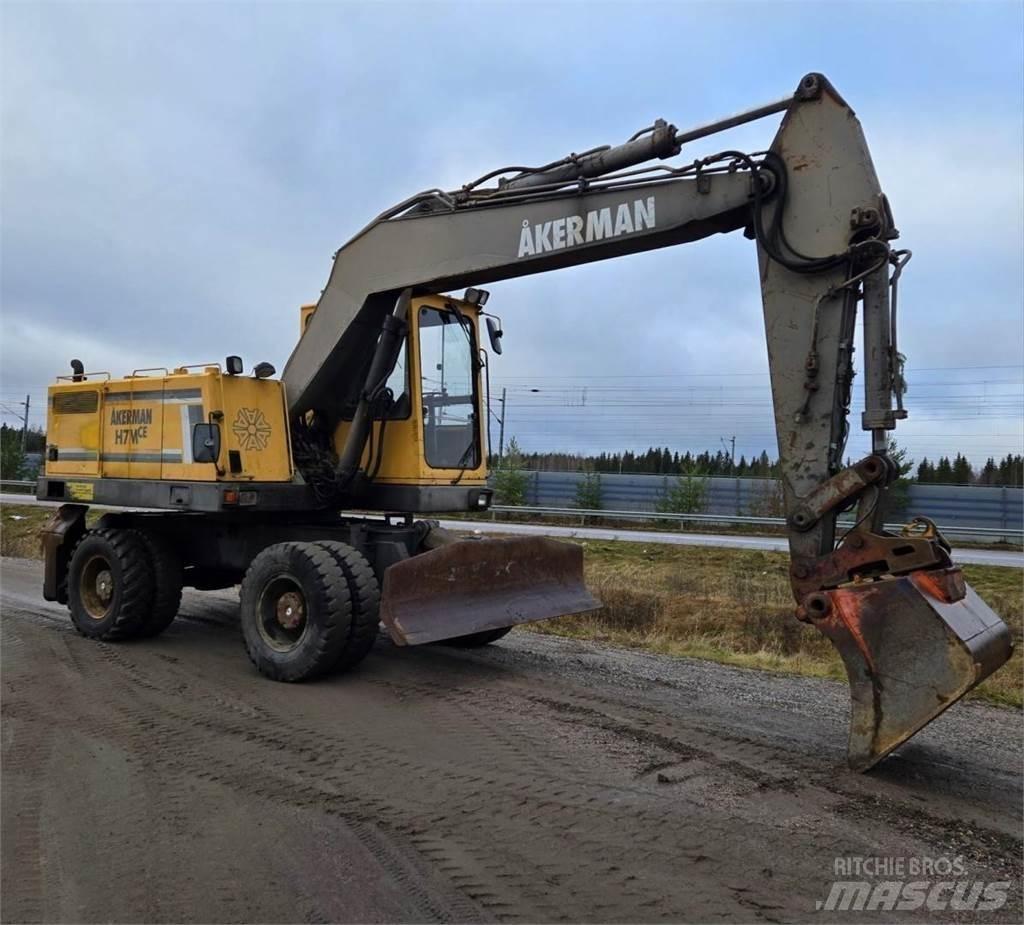 Åkerman H7MCE Gumikerekes kotrók