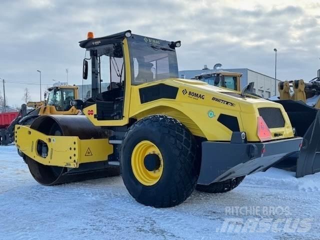 Bomag BW 213D-5 Építőipar - Egyebek