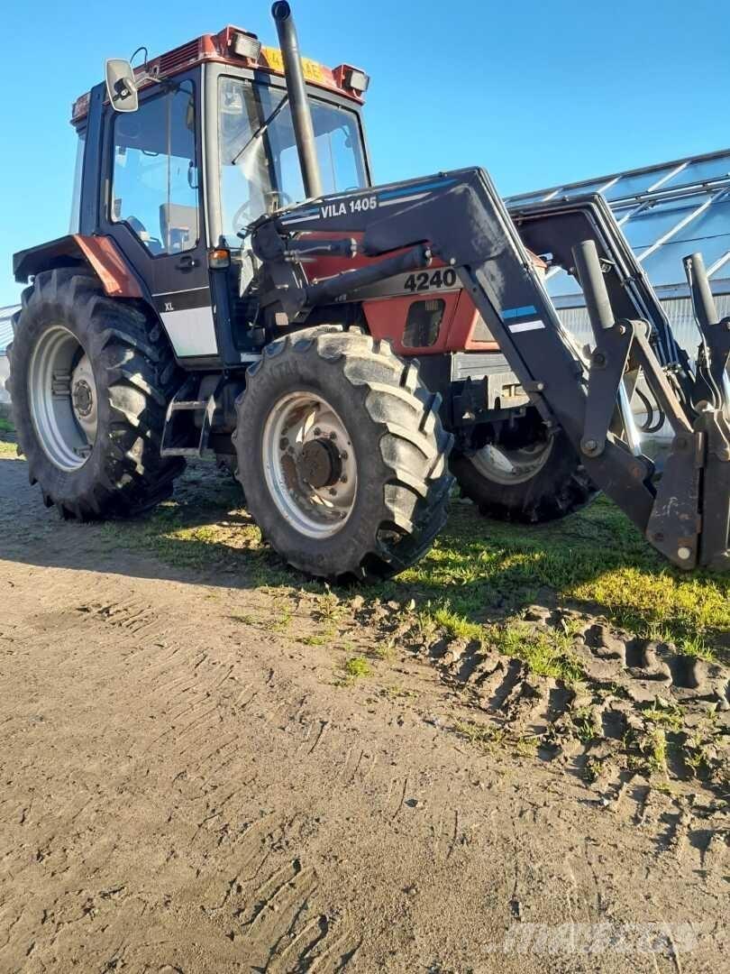 Case IH 4240 Traktorok