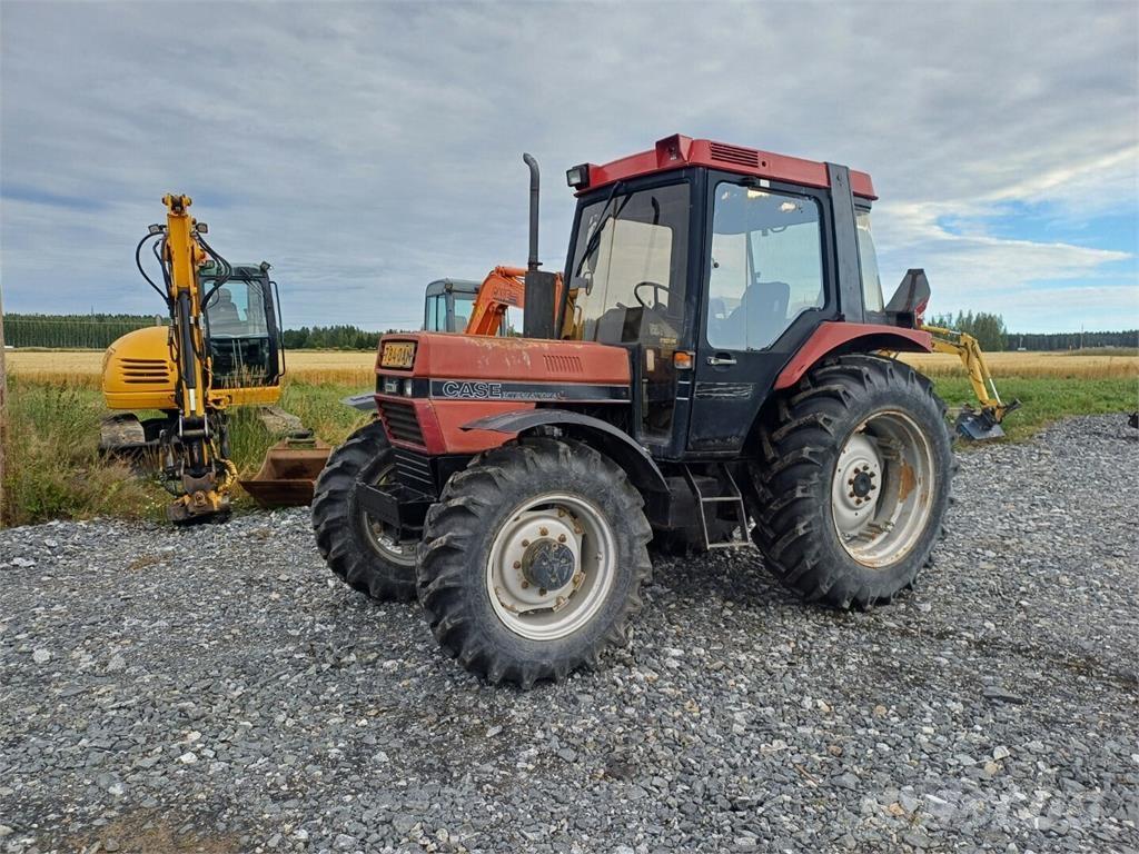 Case IH 685XL Traktorok
