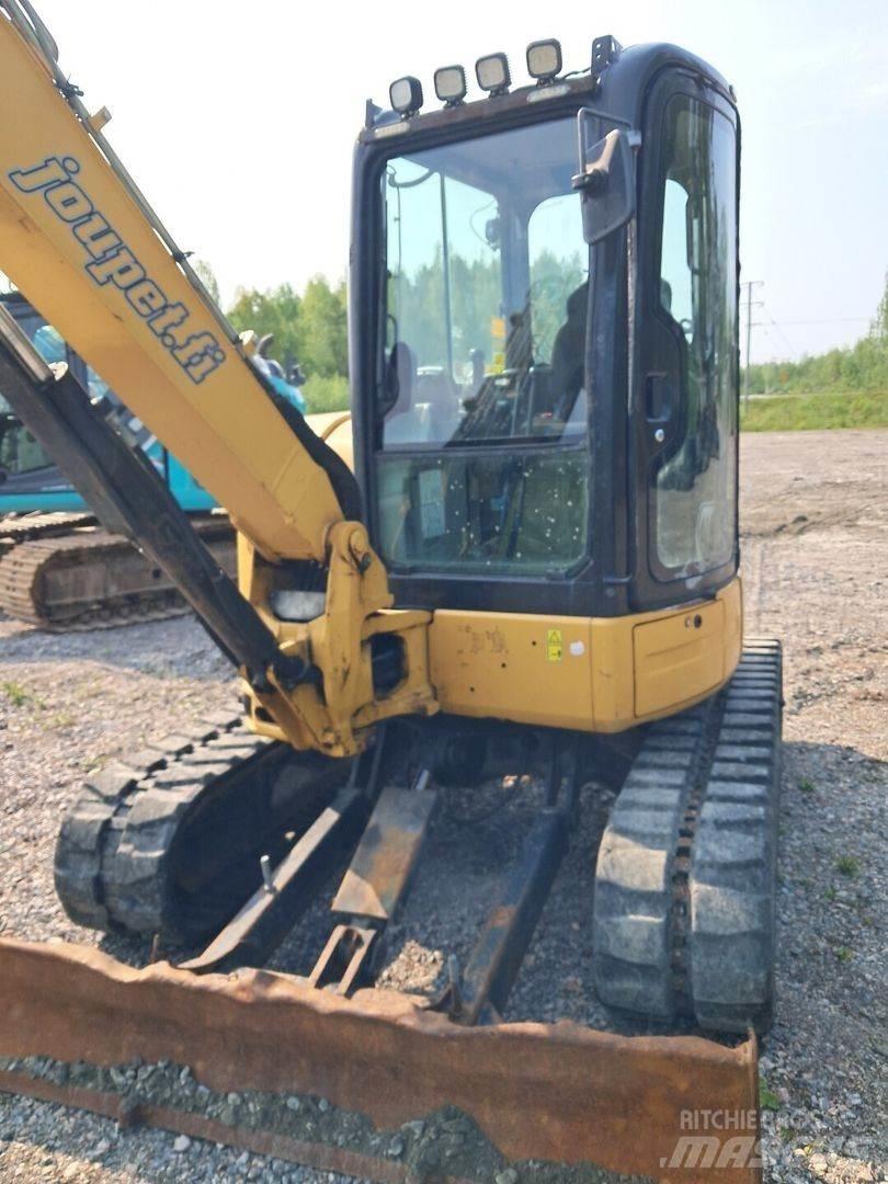 CAT 305 Mini kotrók < 7t
