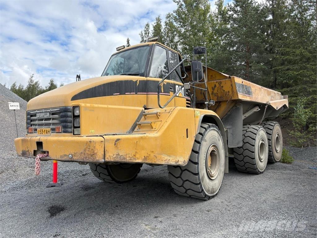 CAT 740 Csuklósdömperek