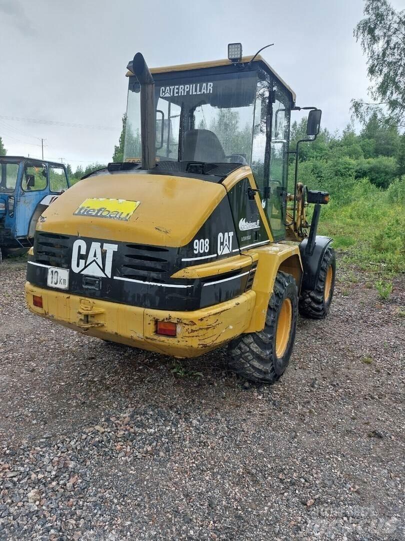 CAT 908 Gumikerekes homlokrakodók