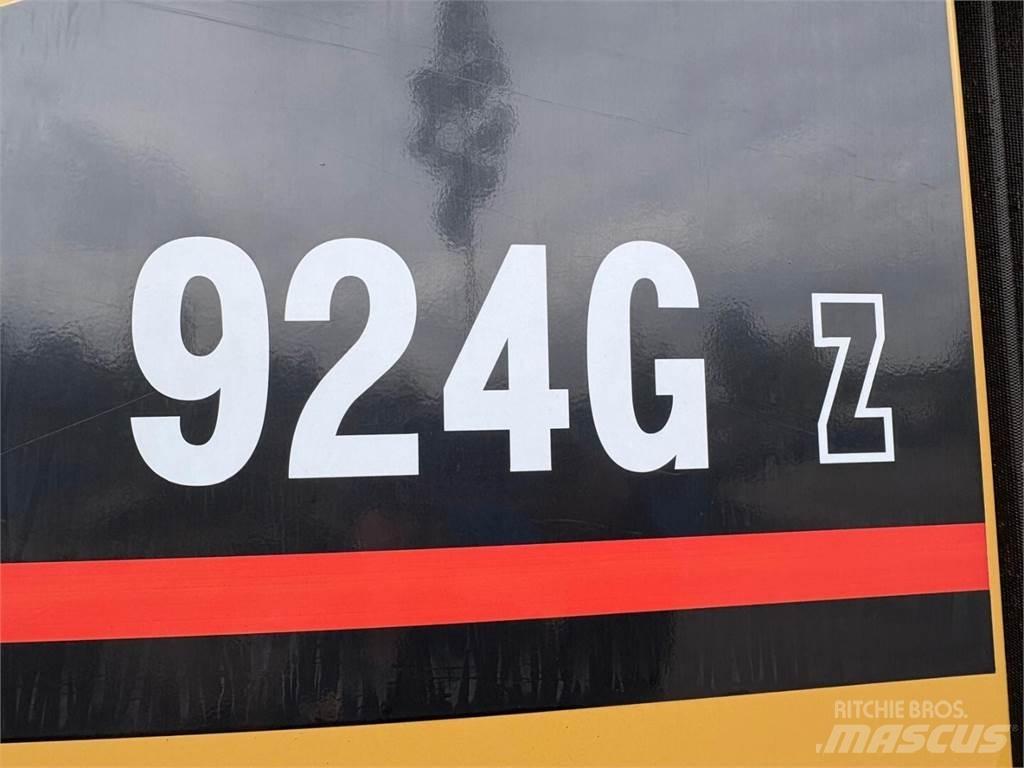 CAT 924 G z Gumikerekes homlokrakodók