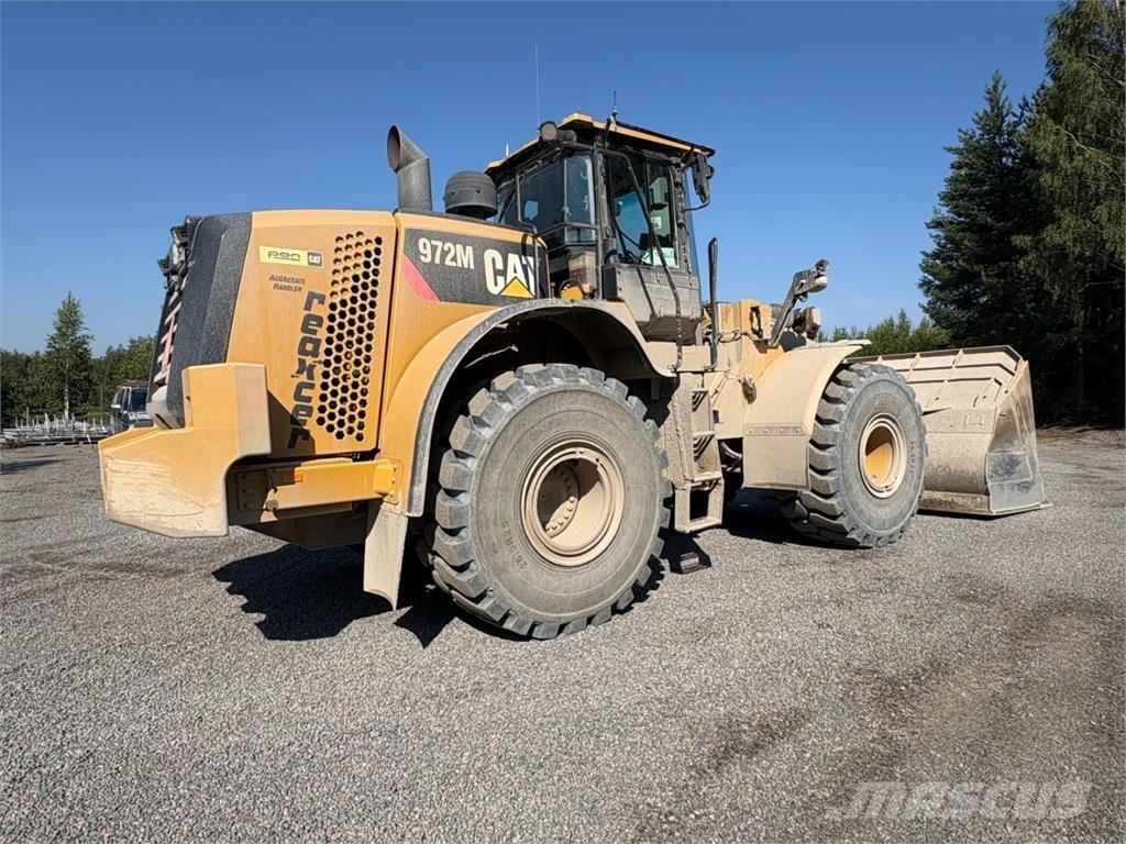 CAT 972 M Gumikerekes homlokrakodók