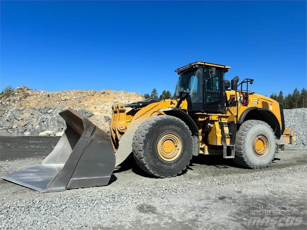 CAT 980 M Gumikerekes homlokrakodók