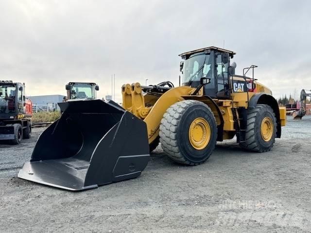 CAT 982M Gumikerekes homlokrakodók