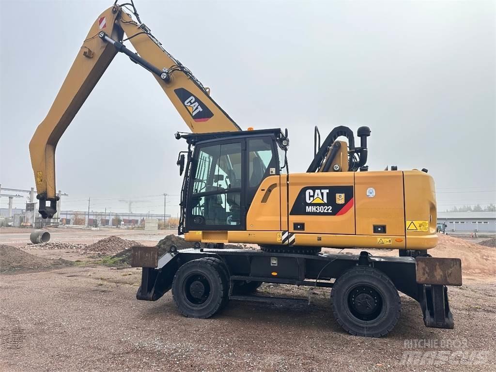 CAT MH3022 Gumikerekes kotrók