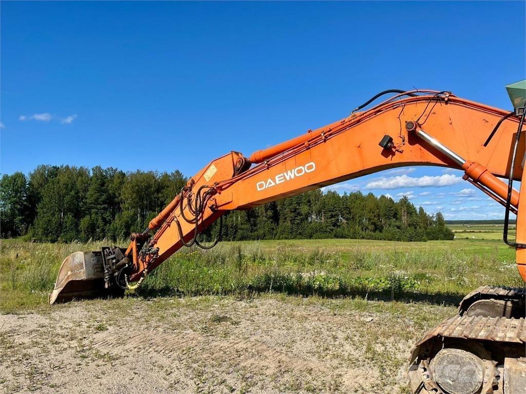 Daewoo 220LC-V Lánctalpas kotrók