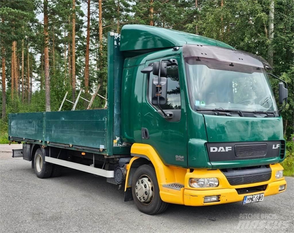 DAF LF 45.220 Platós / Ponyvás teherautók