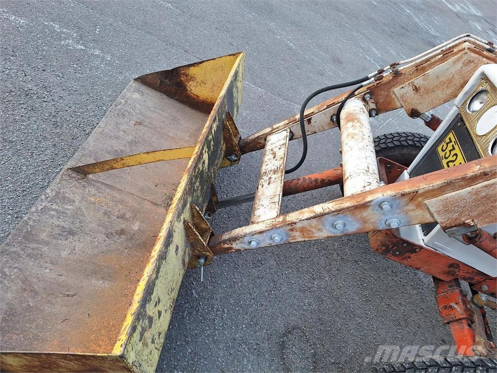 David Brown 990 Traktorok