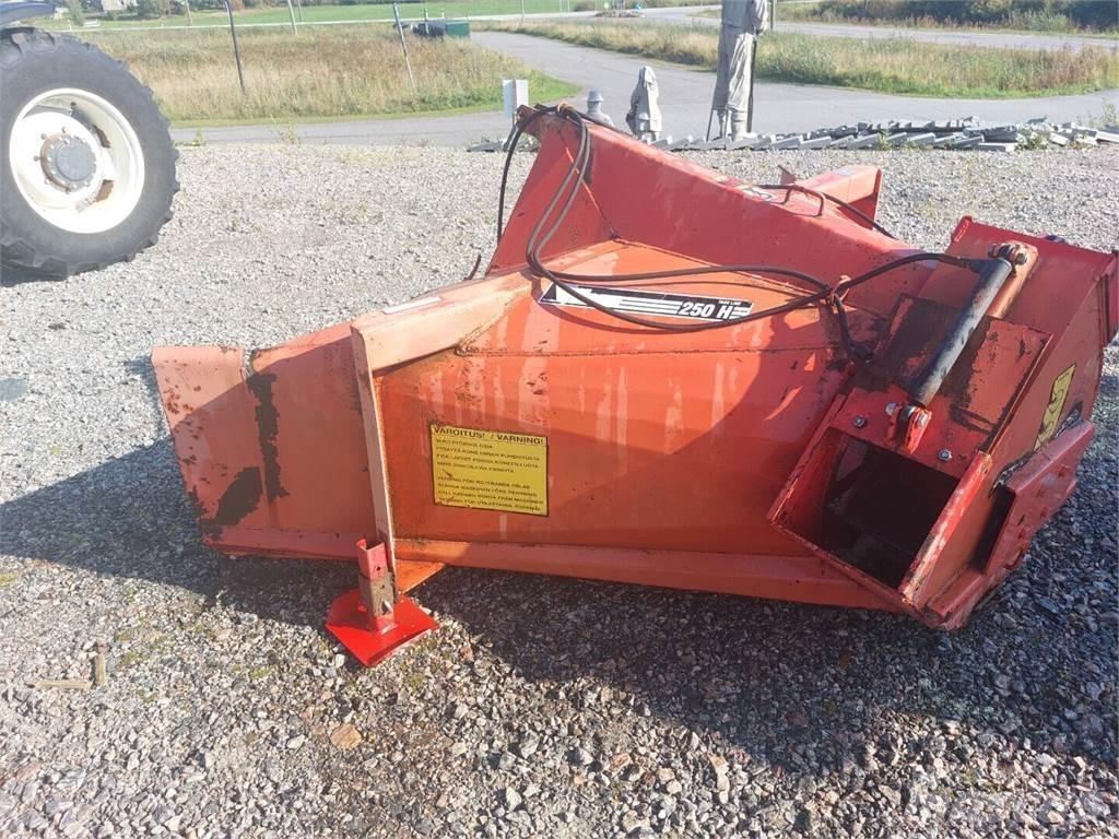 Esko 251 Egyéb útkarbantartó és hókotró gépek
