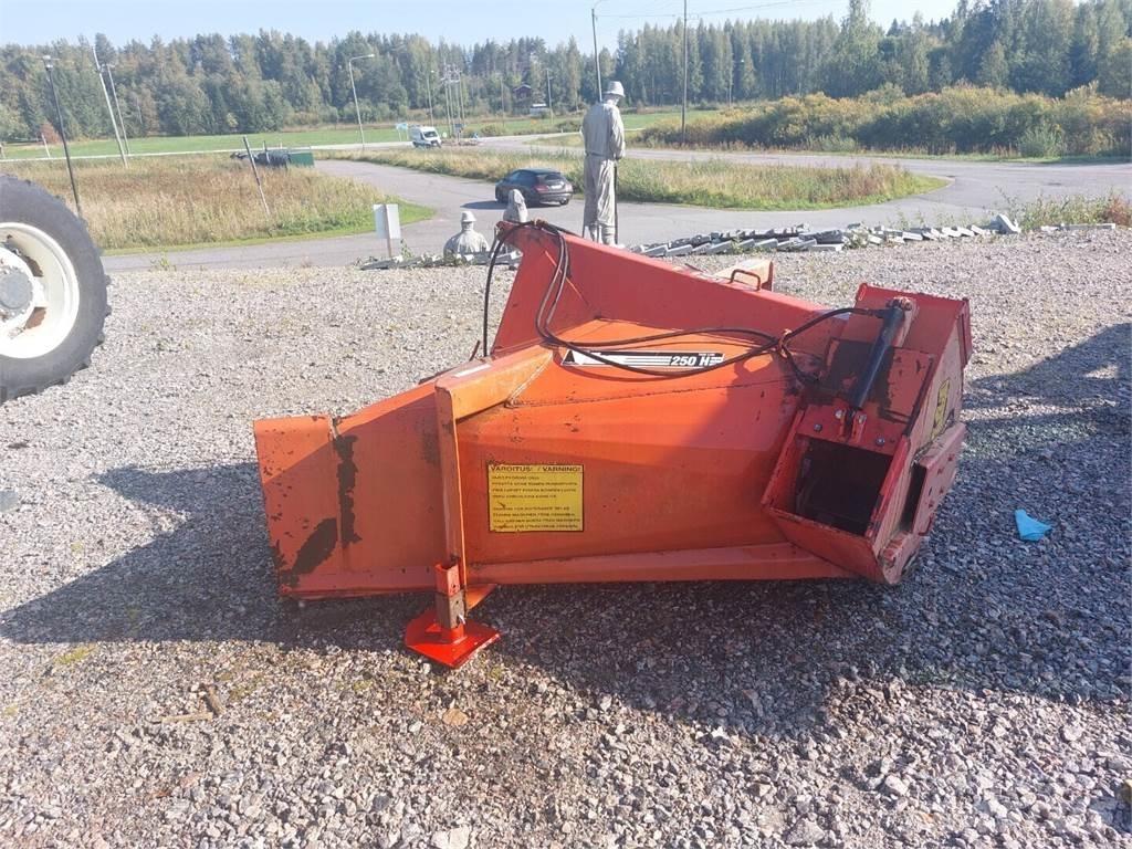 Esko 251 Egyéb útkarbantartó és hókotró gépek
