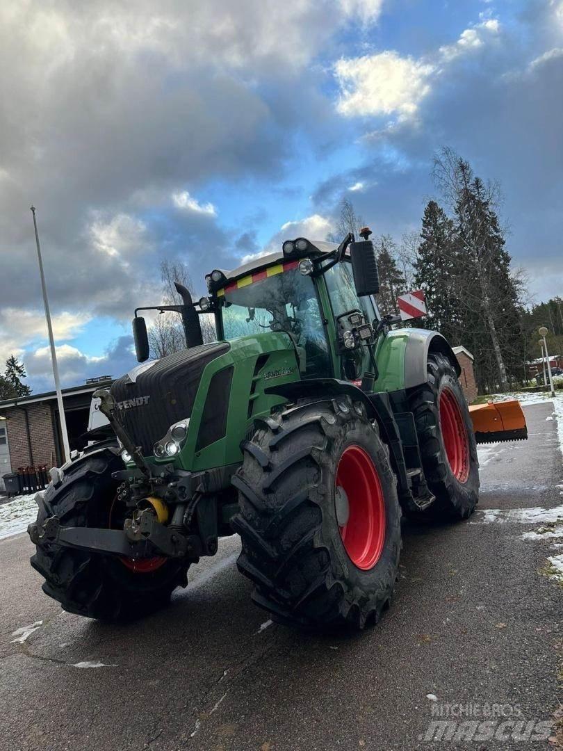 Fendt 828 VARIO Traktorok