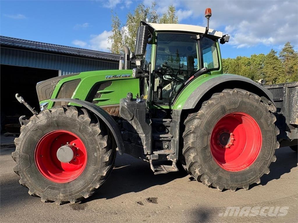 Fendt 828 Vario Traktorok