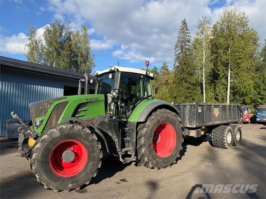 Fendt 828 Vario Traktorok