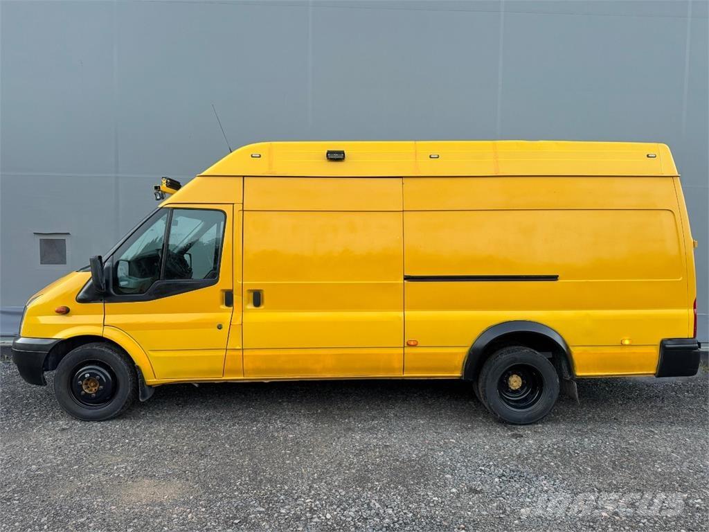 Ford Transit Transporterek